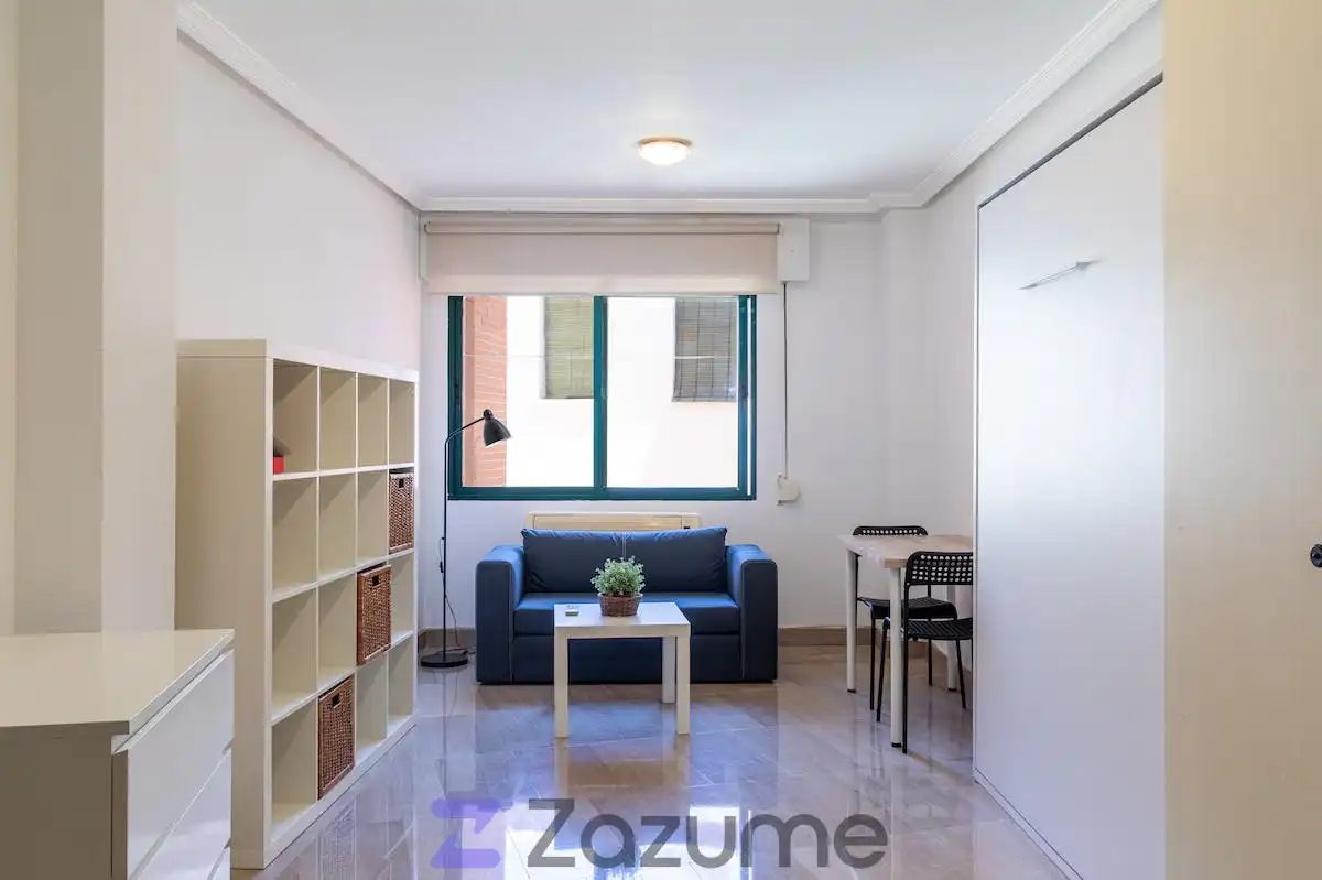Wohnung zur Miete in C. de Leganitos, Palacio