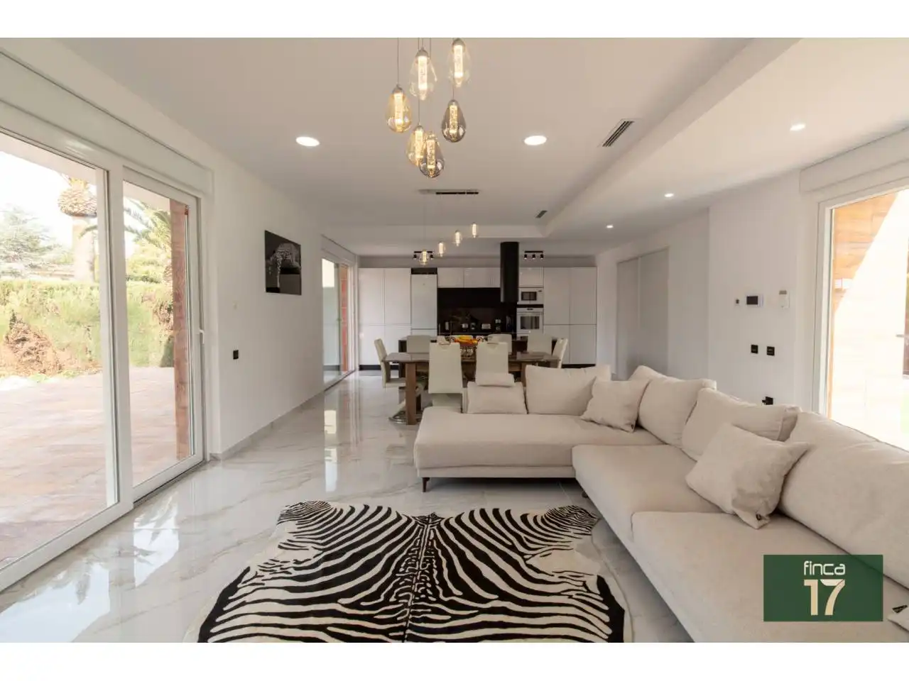 Sala de estar de Casa o chalet en venta en Petrer con Aire acondicionado, Jardín privado y Terraza