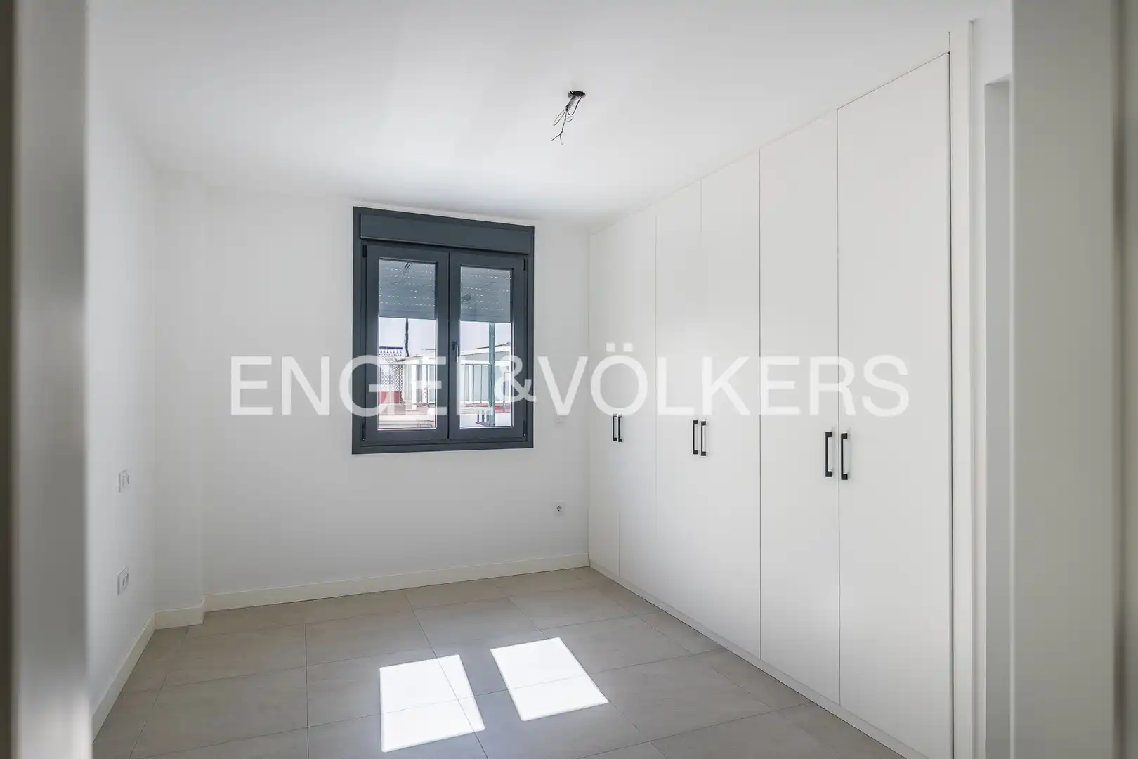 Piso en venta en Sevilla con Aire acondicionado, Calefacción y Piscina