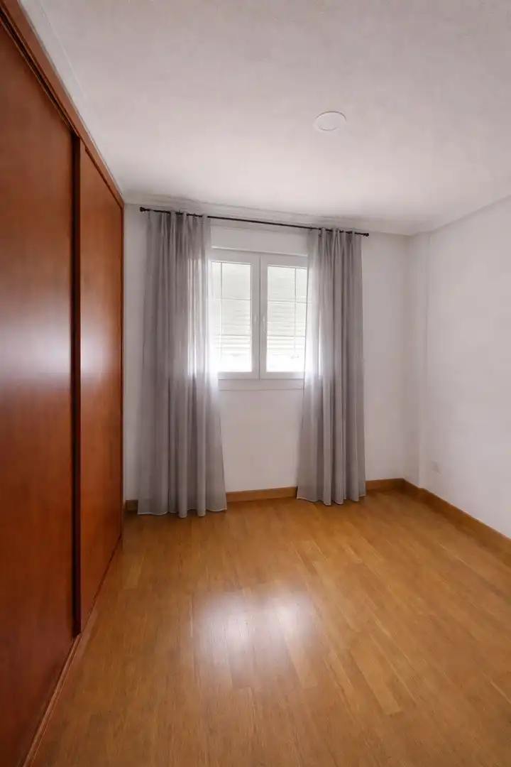 Habitación de Piso en venta en Valdemoro con Aire acondicionado, Trastero y Piscina comunitaria