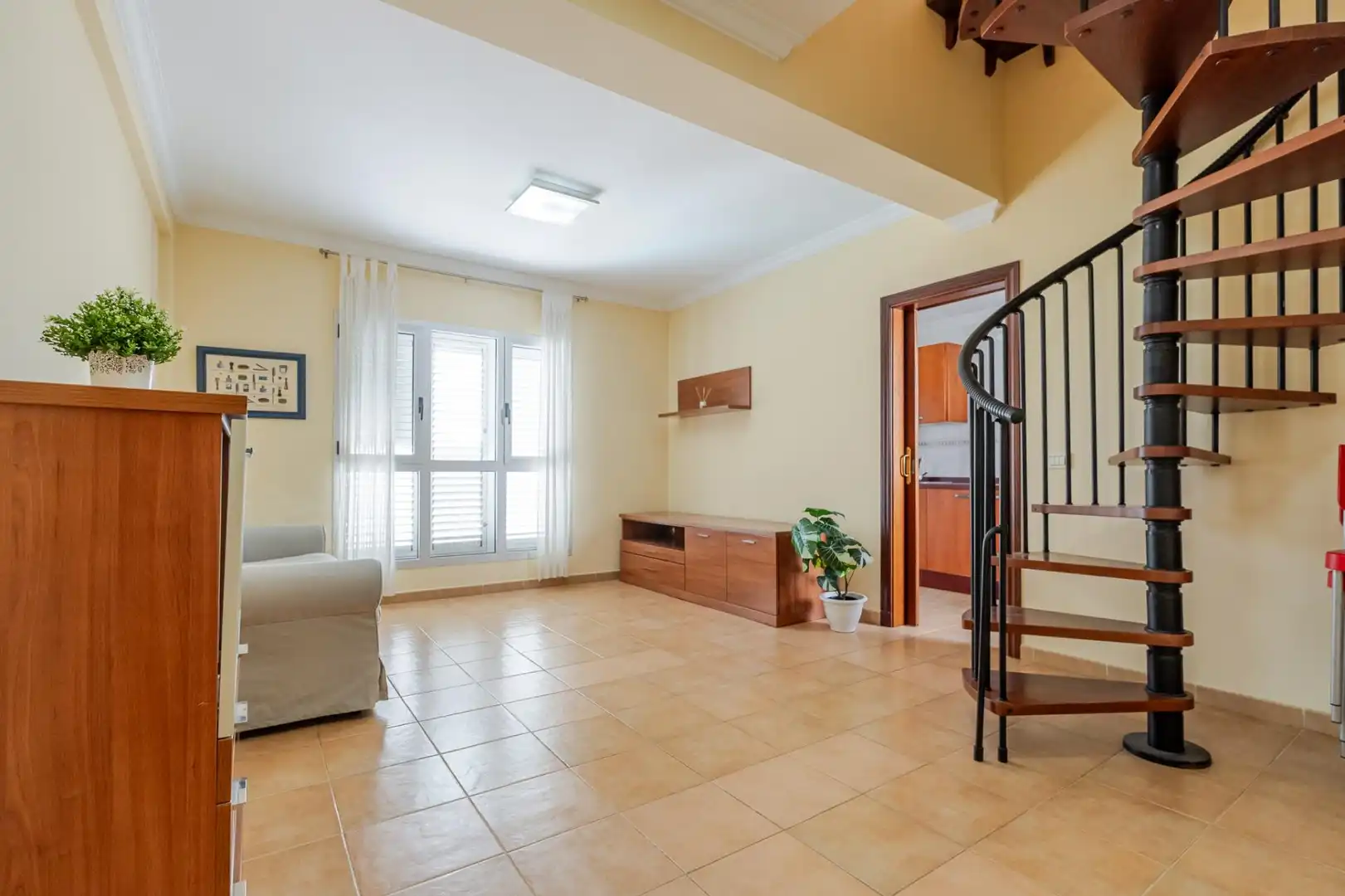 Ático en venta en Gáldar con Terraza, Amueblado y Piscina comunitaria
