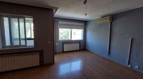 Foto 2 de Piso en venta en Ciudad 70, Coslada