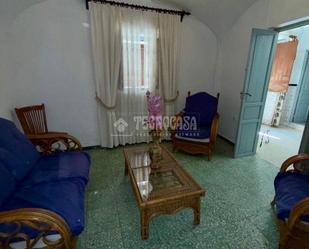 Living room of Single-family semi-detached for sale in Trujillanos