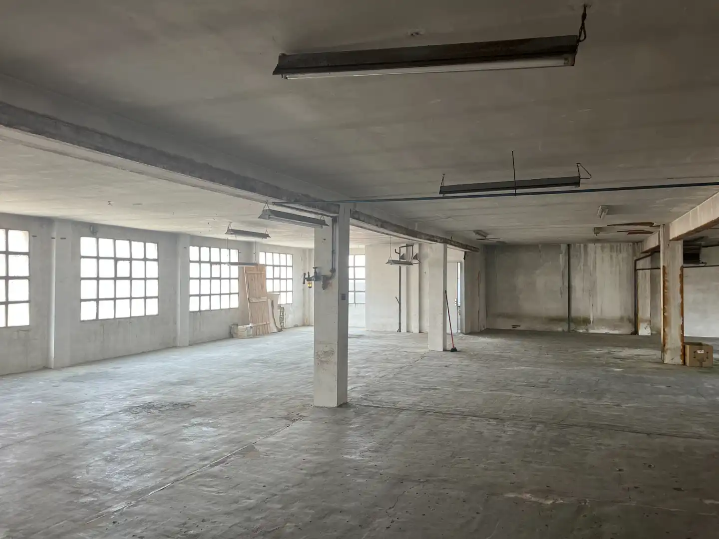 Industrial building with lift for sale in Carrer Joan Serras, imagen 15