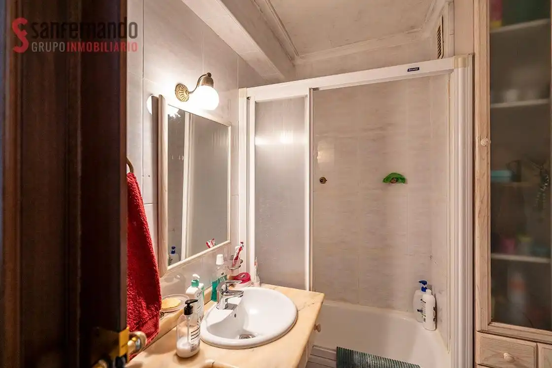 Piso en venta en Calle de la Universidad, Los Castros