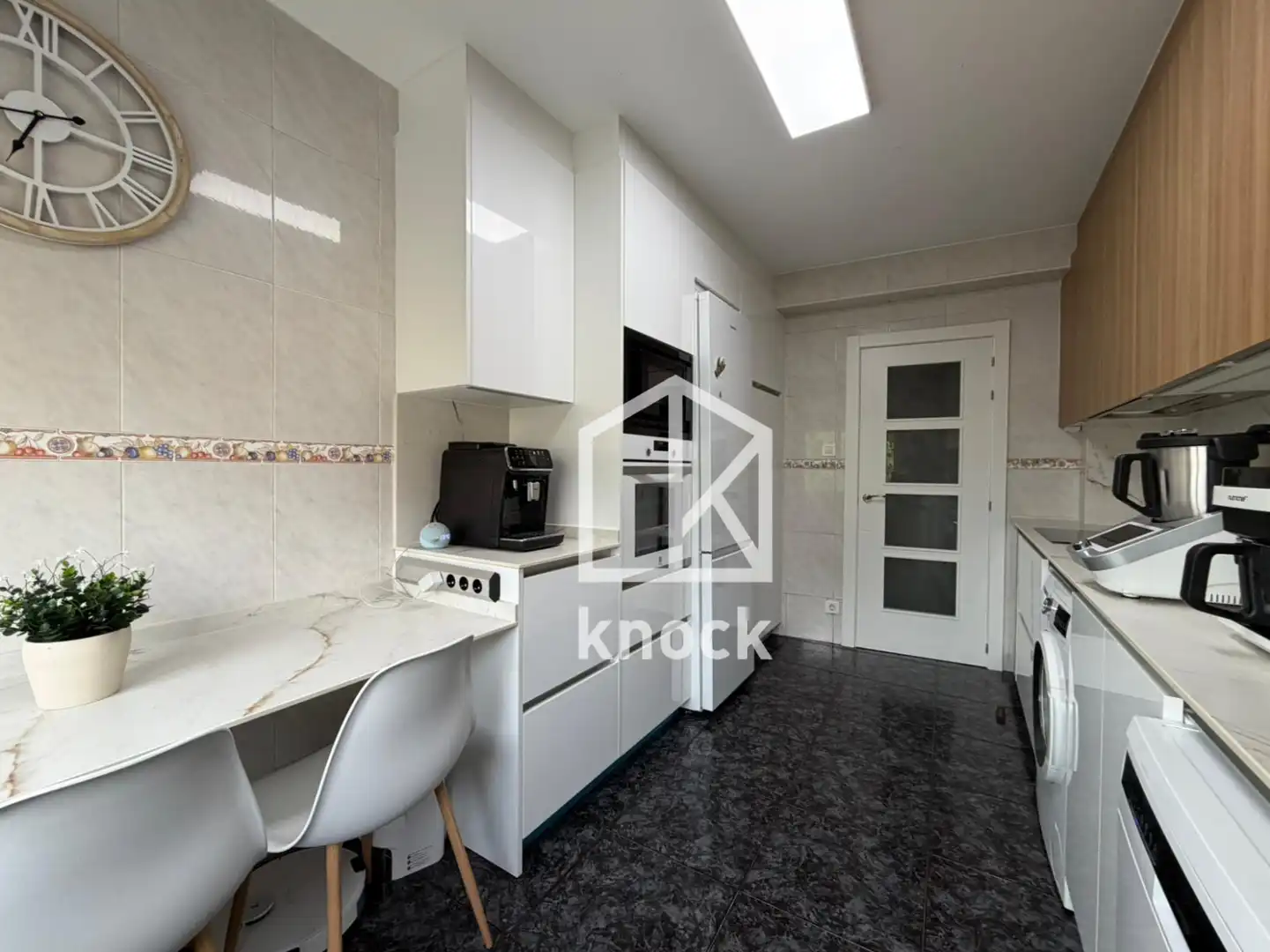 Cocina de Piso en venta en Gijón  con Calefacción