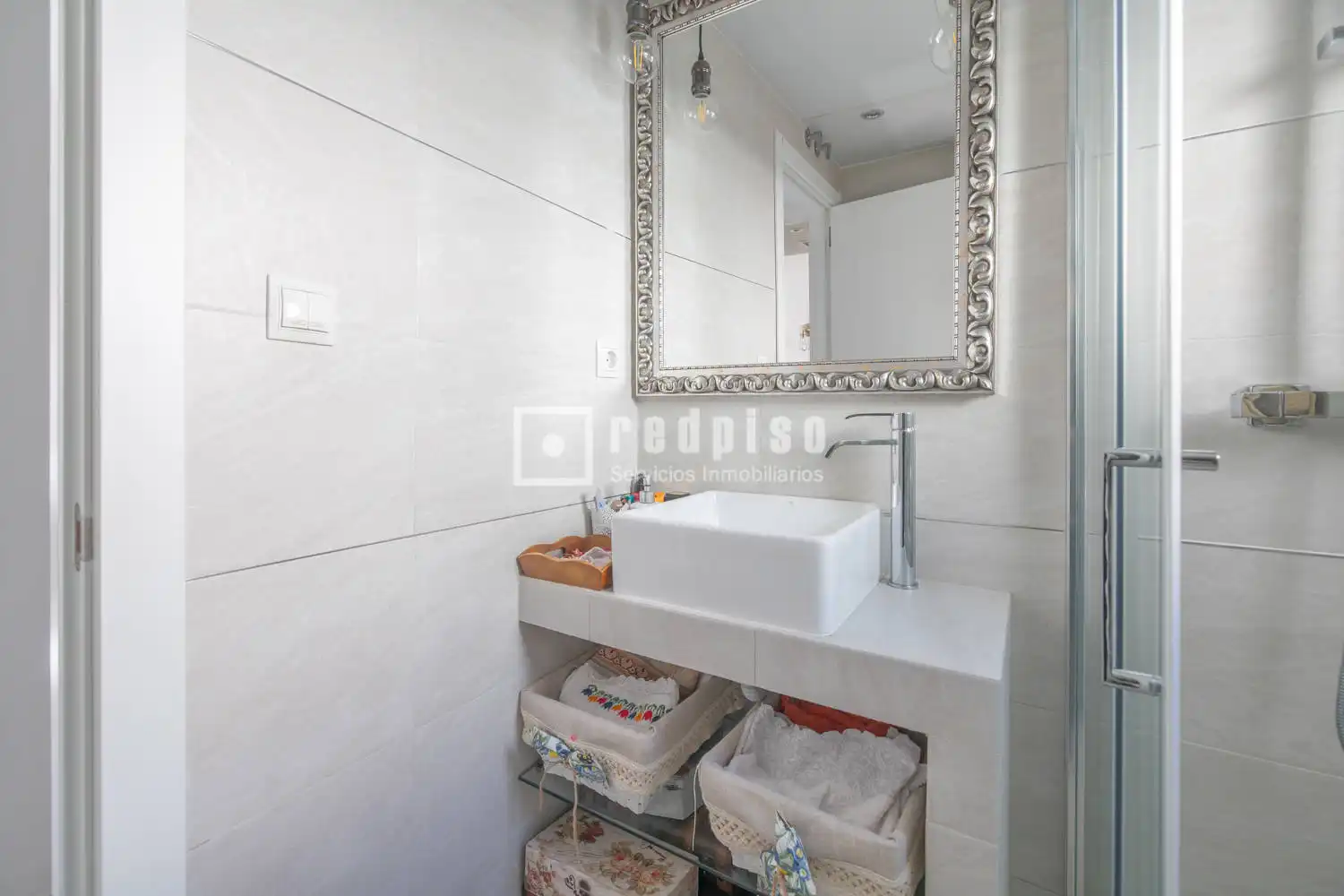 Baño de Piso en venta en Madrid con Aire acondicionado, Calefacción y Terraza