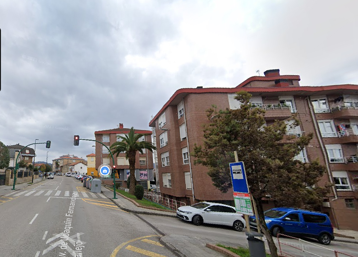 Exterior view of Box room for sale in Torrelavega 