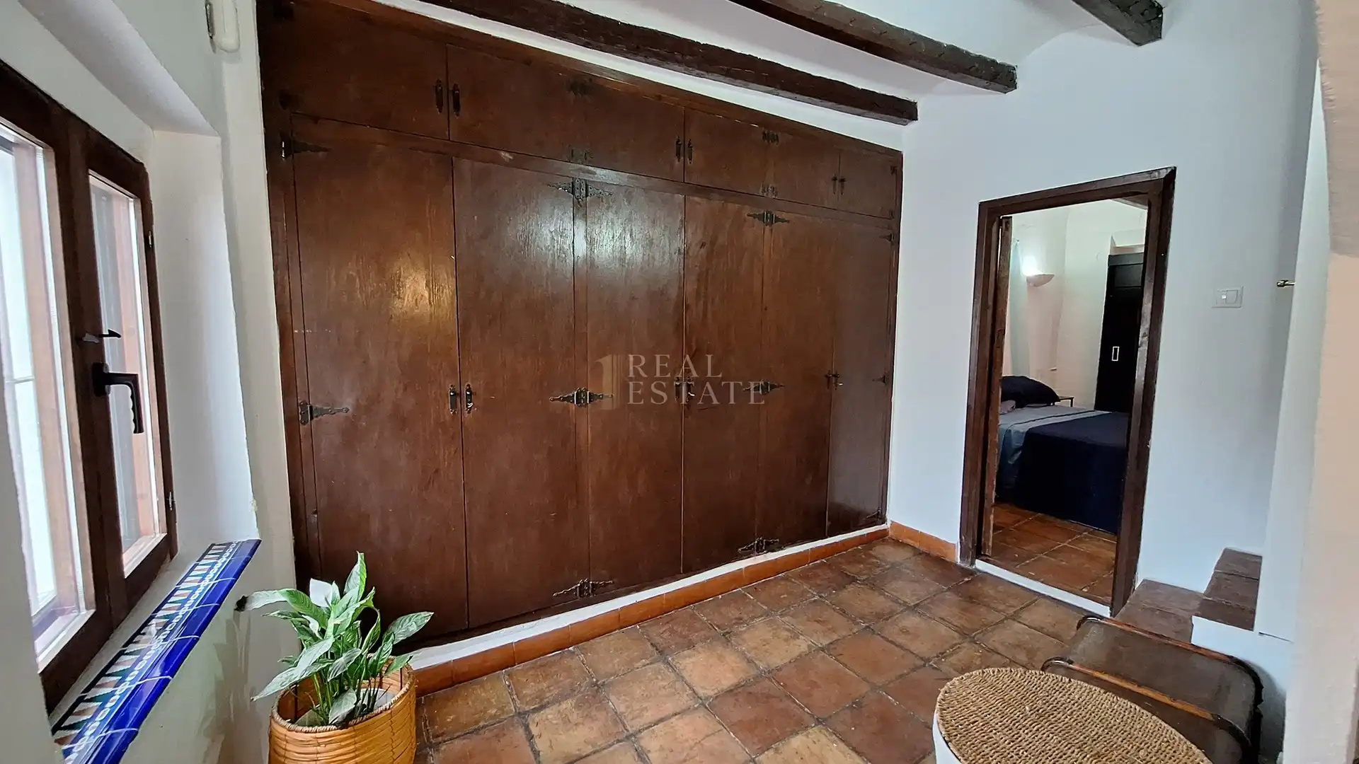Detached homes for sale in Oliva  with Air Conditioner, Storage room and Jacuzzi