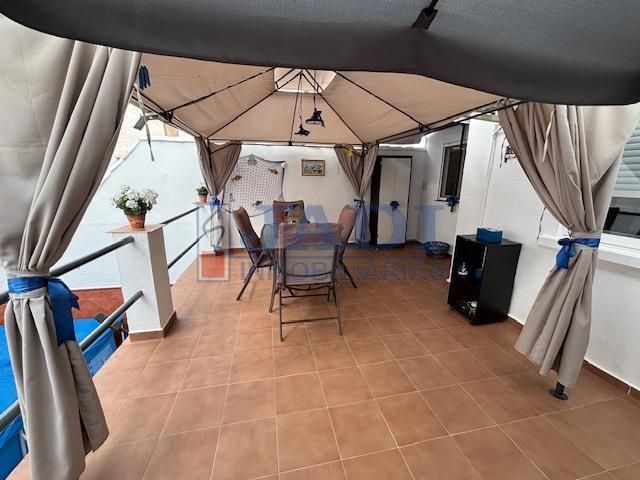 Terrassa de Casa adosada en venda en Valdepeñas amb Aire condicionat, Calefacció i Terrassa