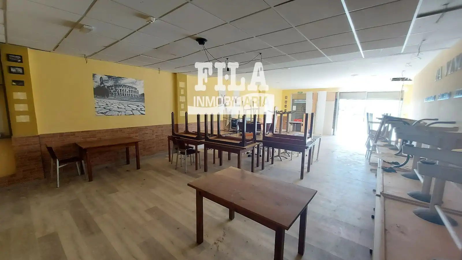 Geschaftsraum zum Verkauf in Calafell mit Klimaanlage und Terrasse
