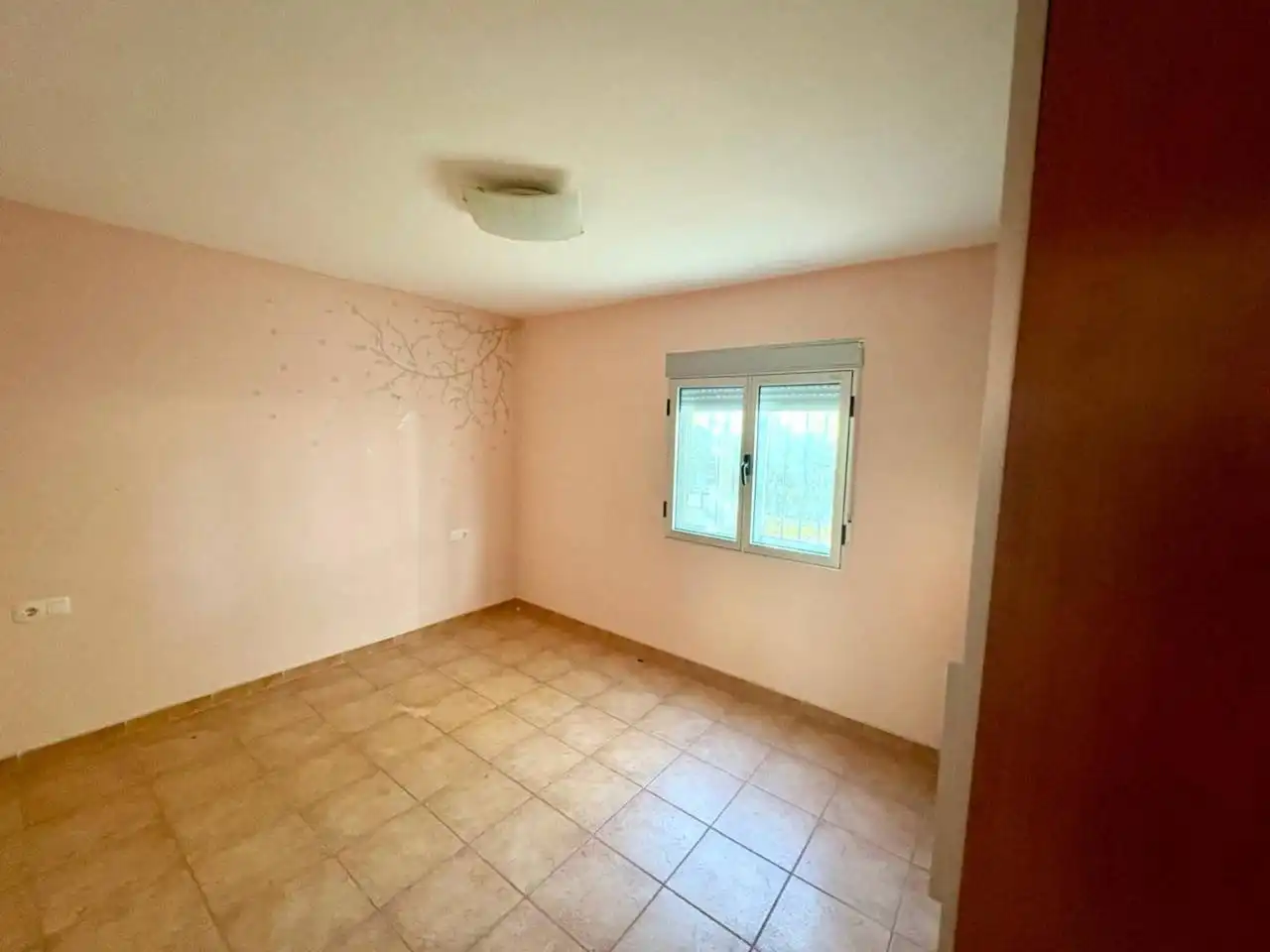 Dormitori de Casa o xalet en venda en Tibi amb Jardí privat