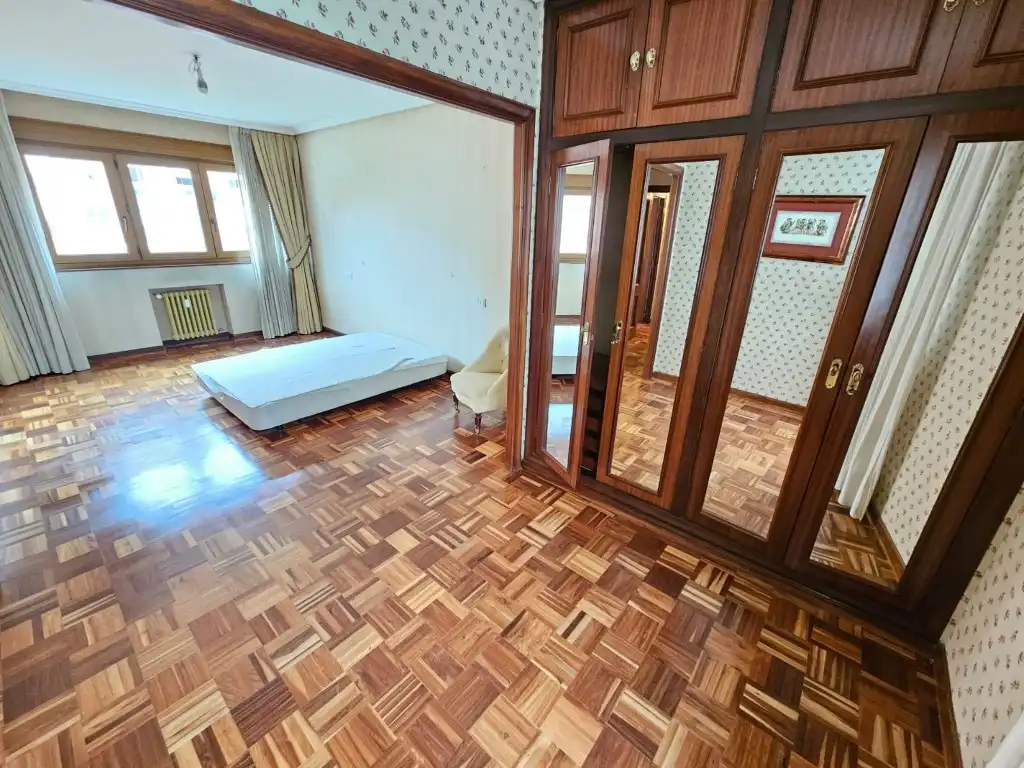Habitación de Piso en venta en Avilés