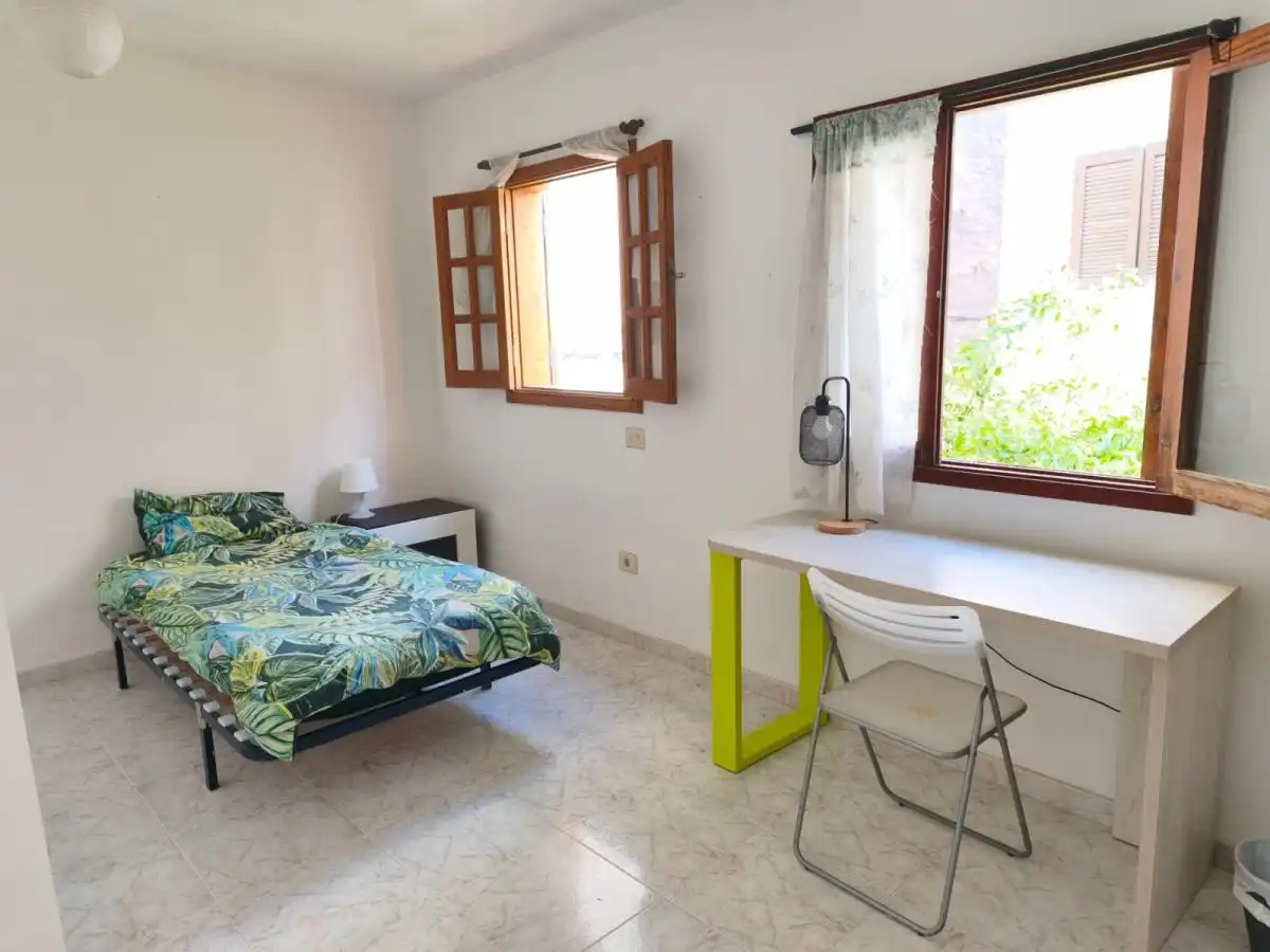 Habitación de Casa o chalet para compartir en Las Palmas de Gran Canaria con Amueblado, Horno y Lavadora