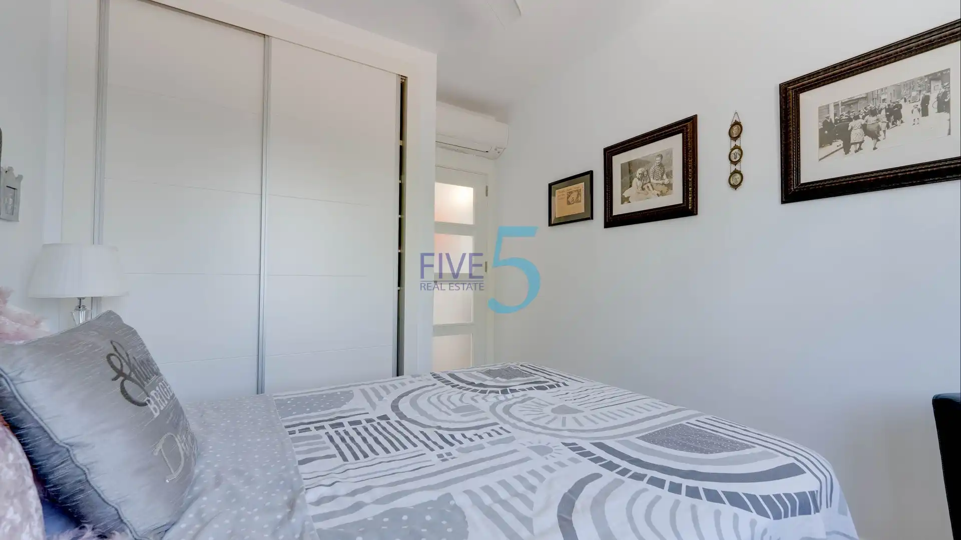 Dormitori de Casa o xalet en venda en Orihuela Costa