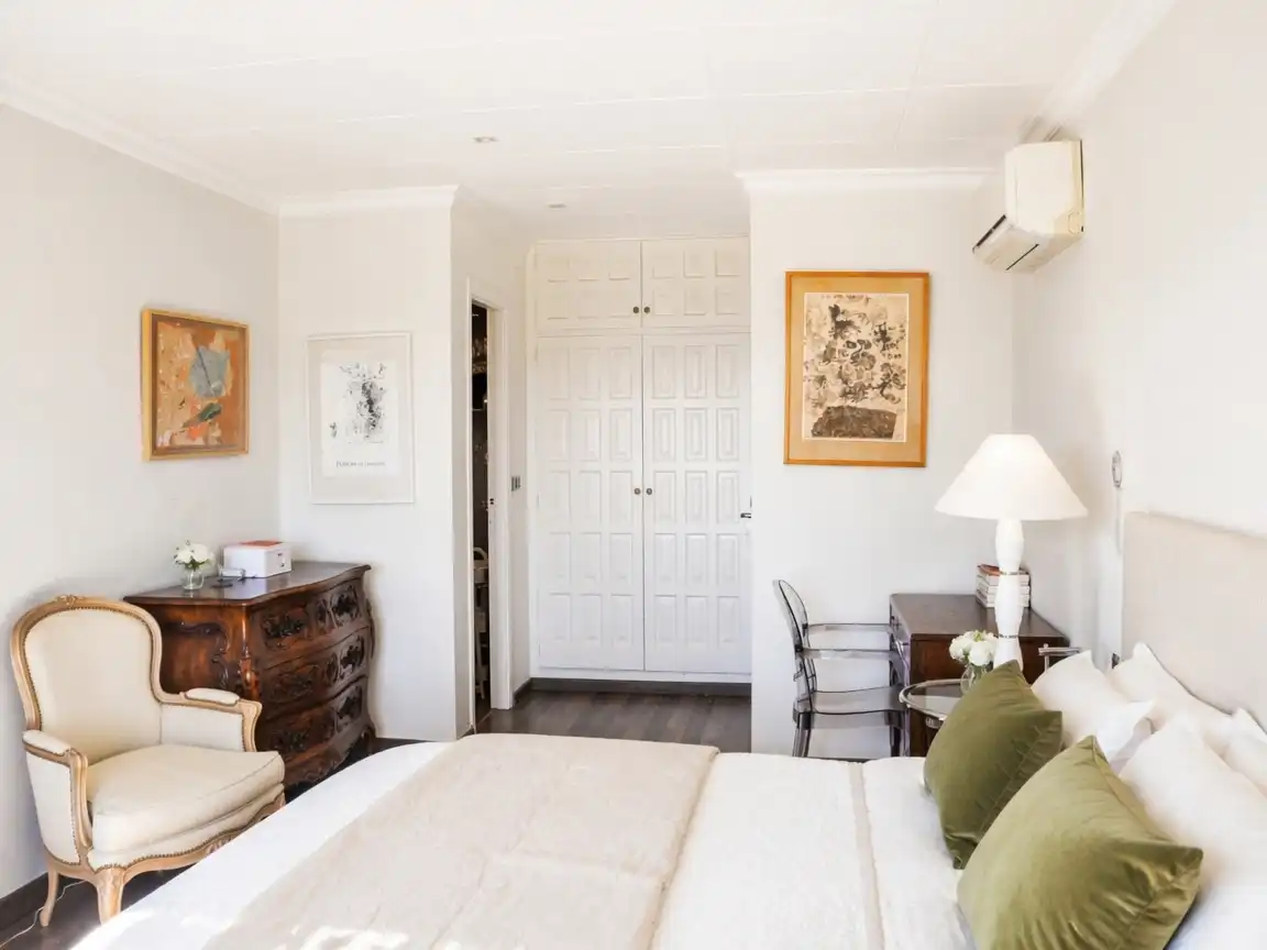 Habitación de Casa o chalet en venta en Garriguella con Aire acondicionado, Calefacción y Jardín privado