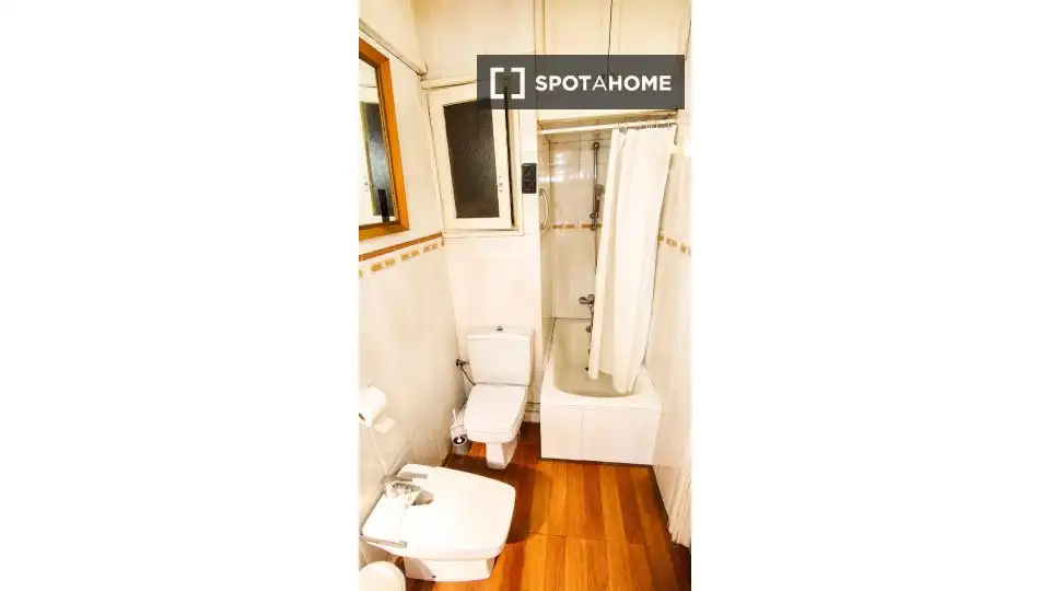 Flat with terrace to rent in Ciutat Vella, imagen 6