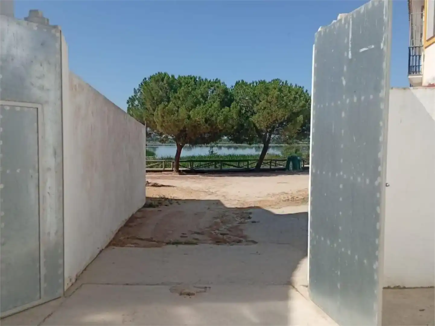 Piso en venta en Almonte con Jardín privado