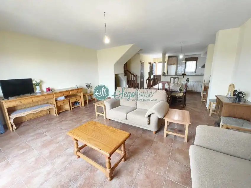 Sala de estar de Piso en venta en Grajera con Calefacción y Trastero