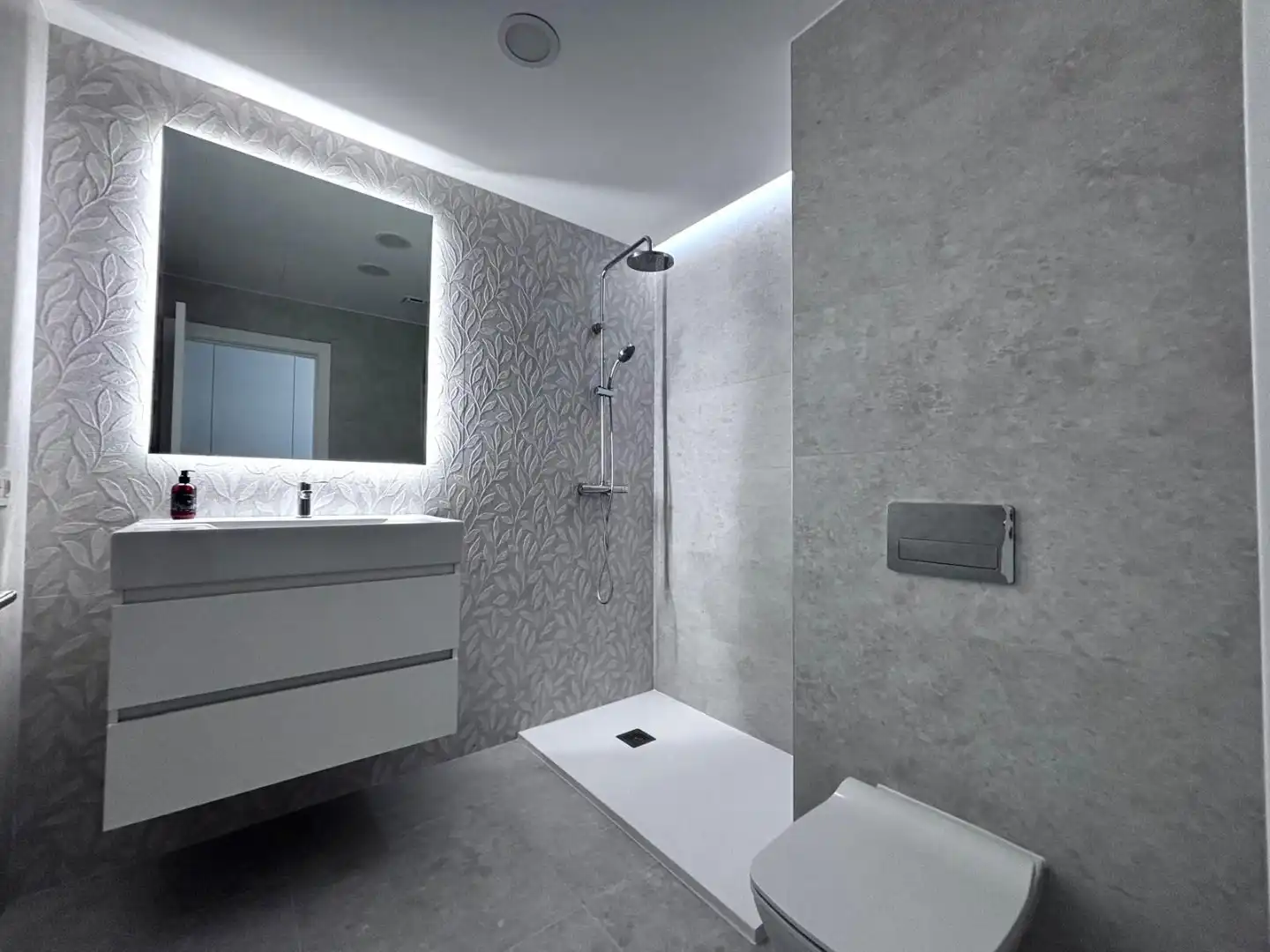 Apartamento con ascensor en alquiler en Calle la Tala, imagen 33