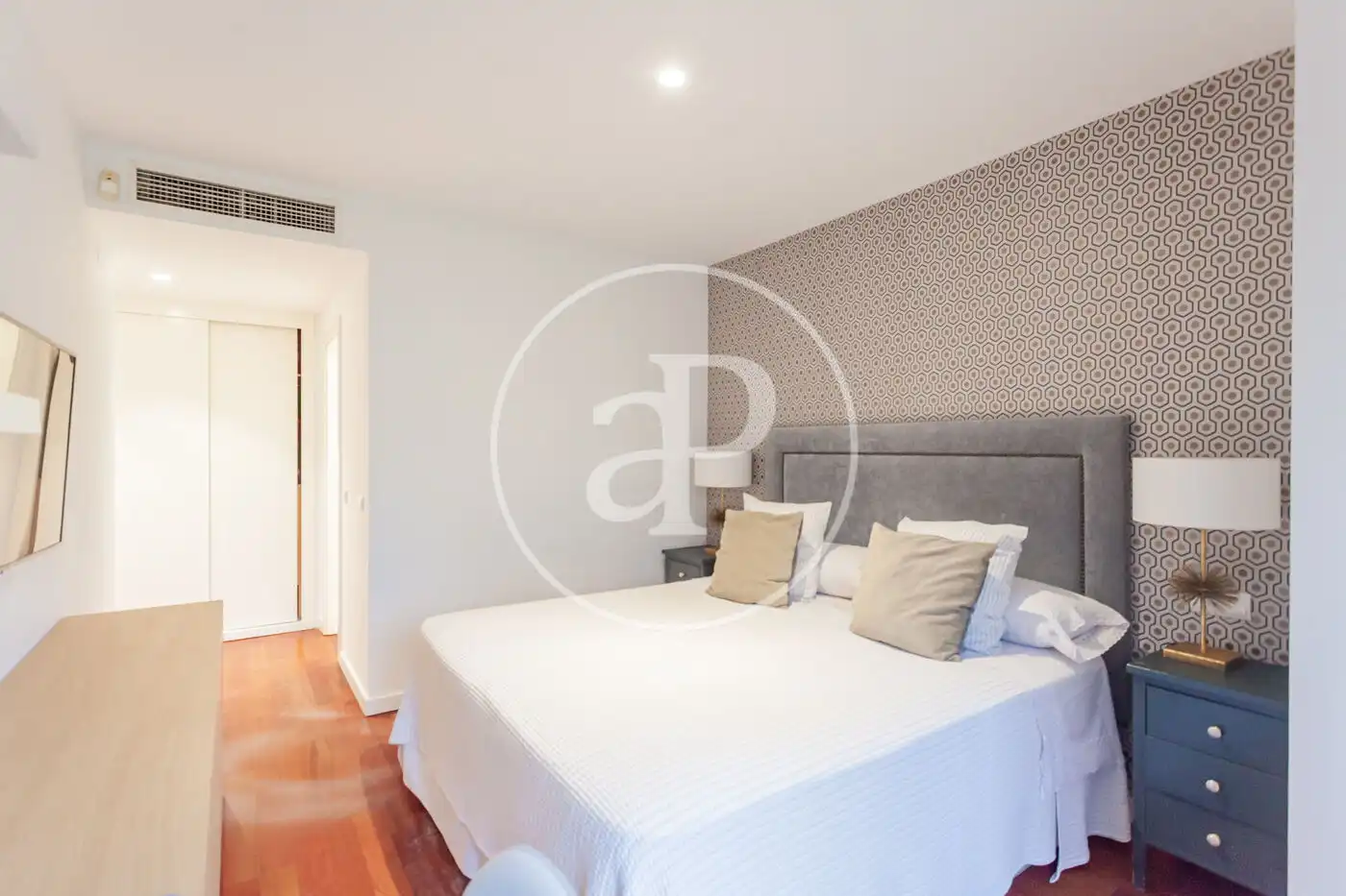 Bedroom of Flat for sale in Moncloa - Aravaca