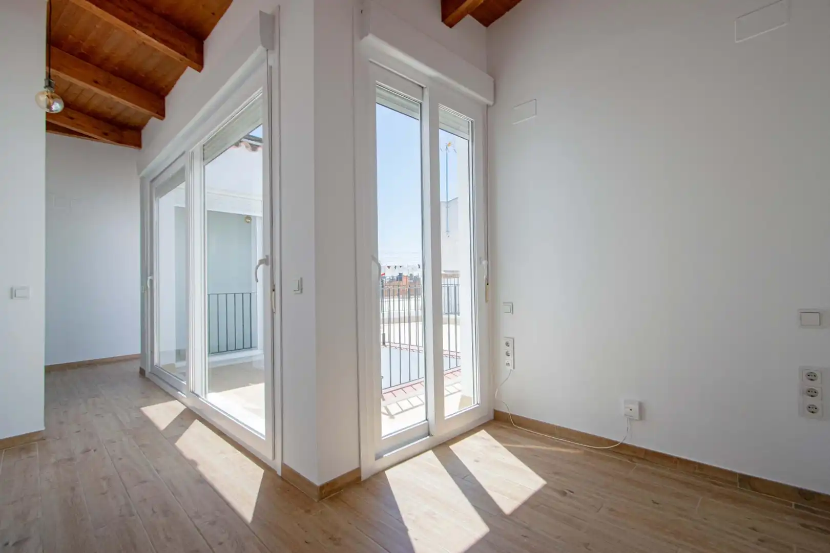 Terrasse von Dachboden zum Verkauf in Sevilla mit Klimaanlage, Terrasse und Balkon