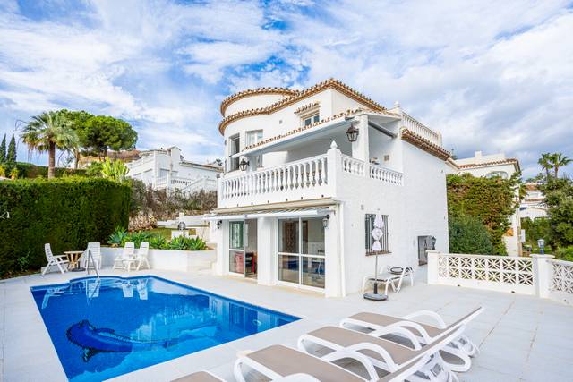 Casa-chalet en Venta en Calahonda