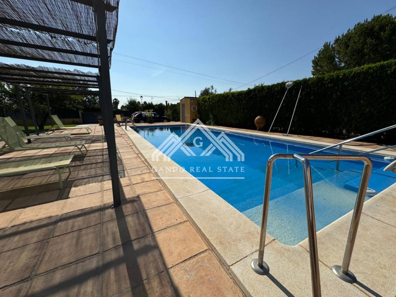Swimming pool of House or chalet for sale in Alcalá de Guadaira  with Air Conditioner, Heating and Private garden