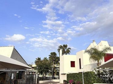 Doppelhaushälfte mit Pool zur Miete in Benamara - Atalaya