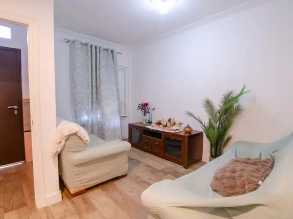 Sala d'estar de Casa o xalet en venda en San José de la Rinconada