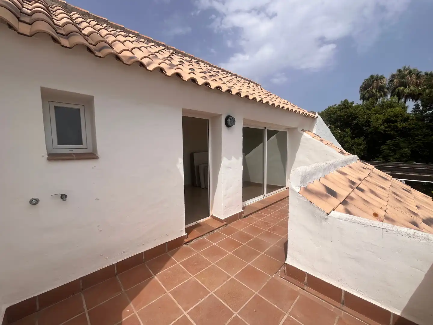 Terrassa de Casa adosada en venda en Marbella amb Jardí privat, Terrassa i Moblat