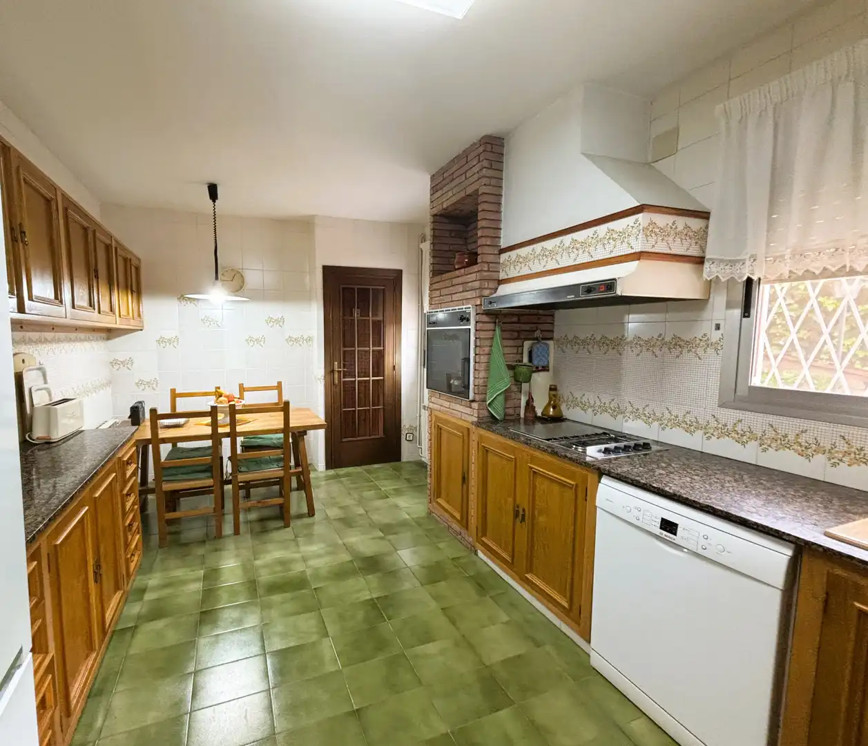 Cuina de Casa o xalet en venda en La Palma de Cervelló amb Aire condicionat, Calefacció i Jardí privat