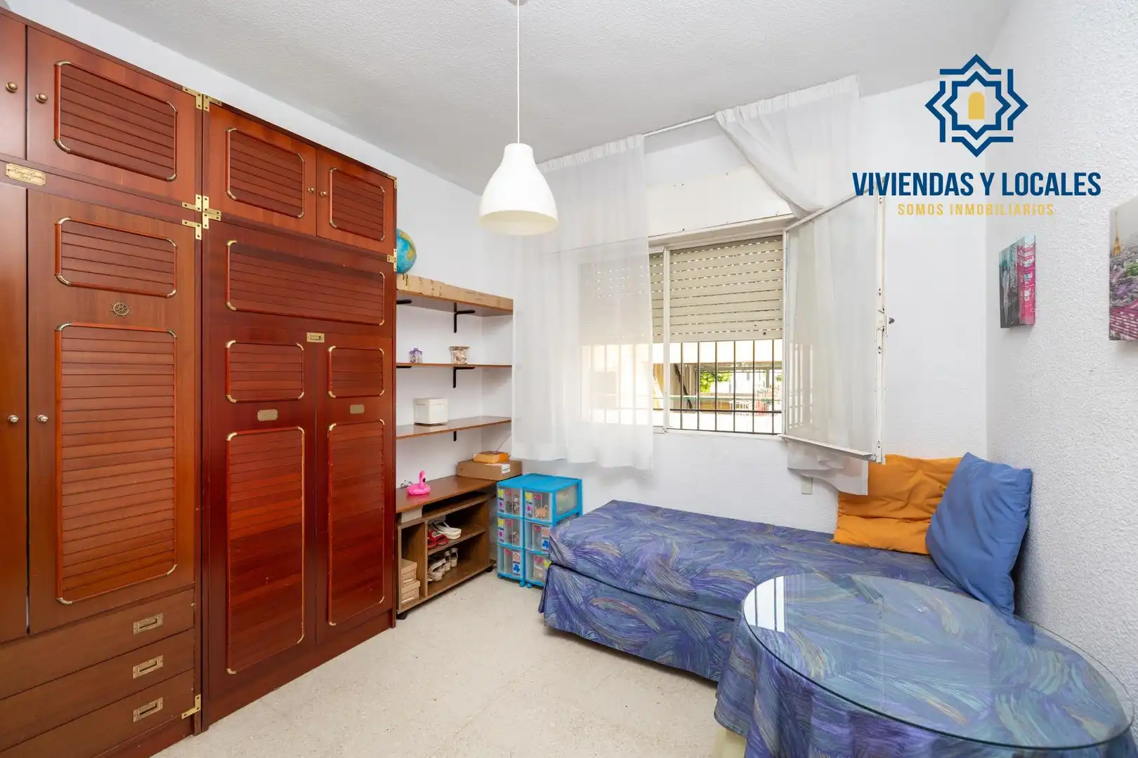 Habitación de Casa o chalet en venta en Armilla con Aire acondicionado, Calefacción y Jardín privado