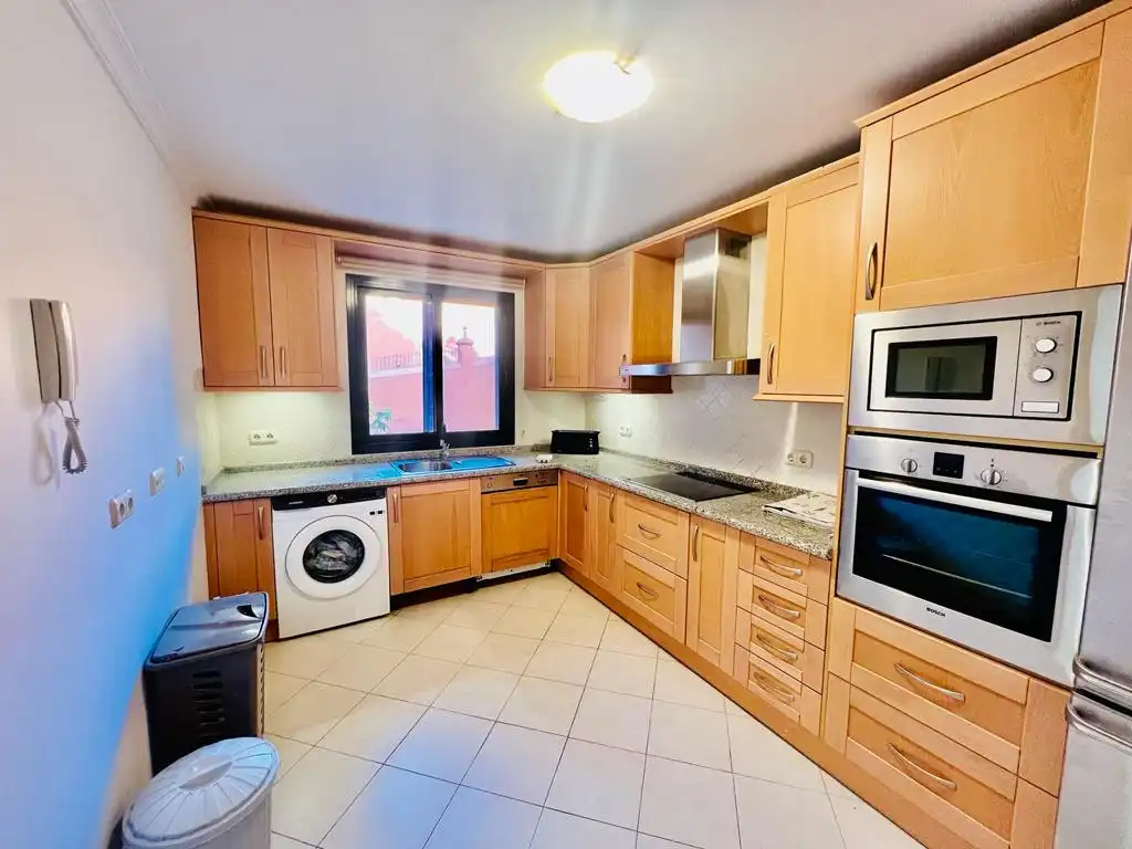 Apartamento de alquiler en CERRO ARTOLA, 11, La Quinta