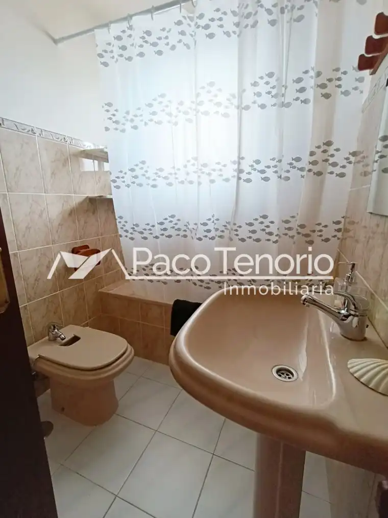 Baño de Piso en venta en La Antilla con Terraza, Amueblado y Horno