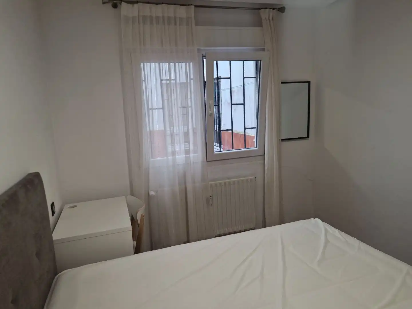 Bedroom of Flat for rent in Oviedo 