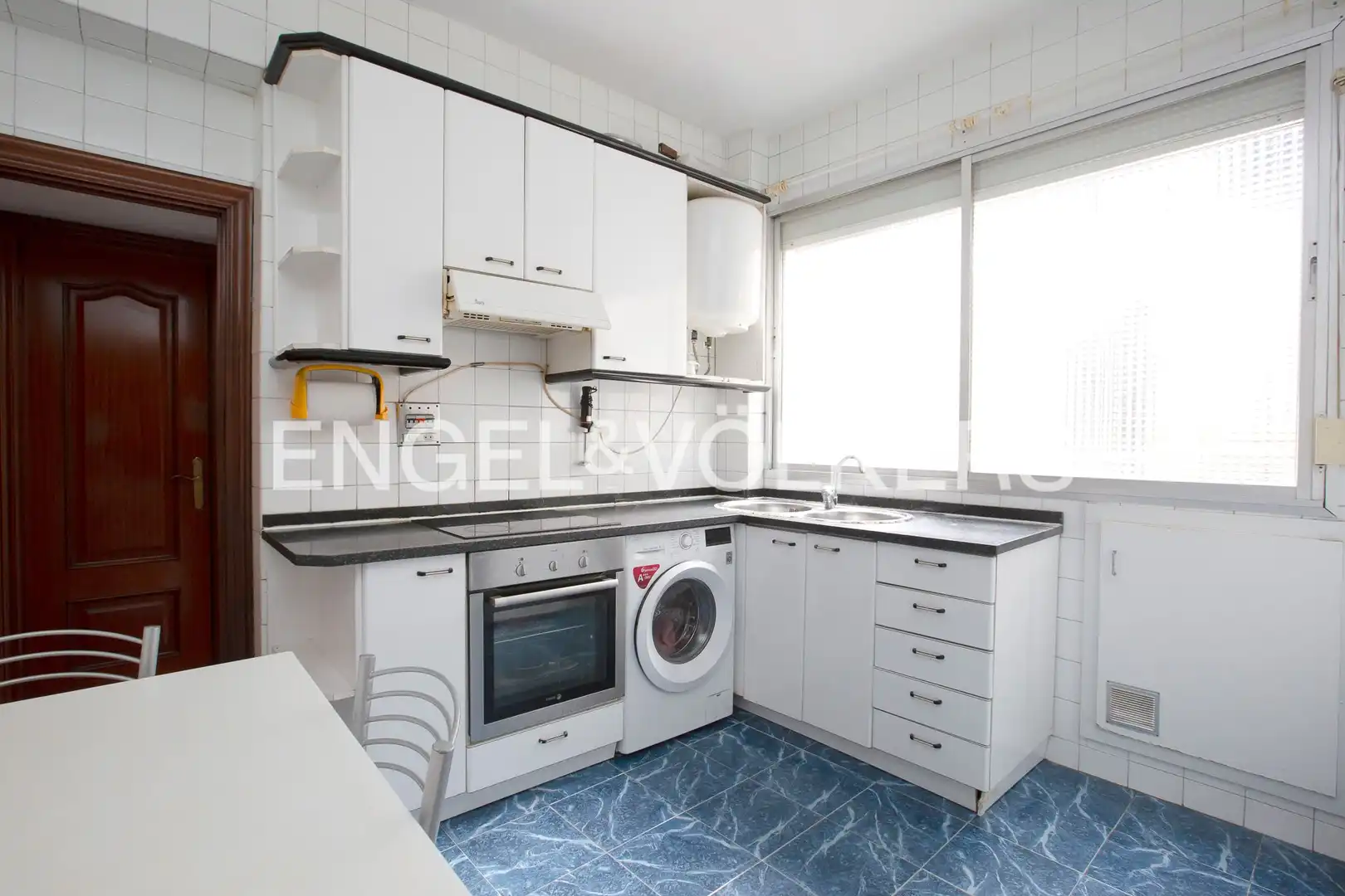 Cocina de Piso en venta en Bilbao  con Calefacción y Balcón
