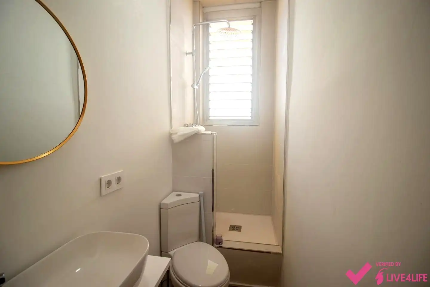 Bathroom of Flat for rent in Godella  with Furnished