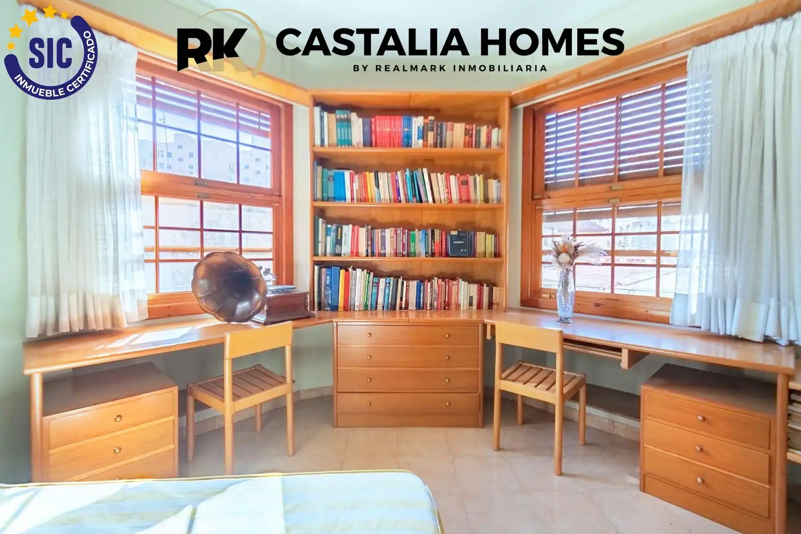 Habitación de Casa o chalet en venta en Castellón de la Plana / Castelló de la Plana con Calefacción, Jardín privado y Parquet