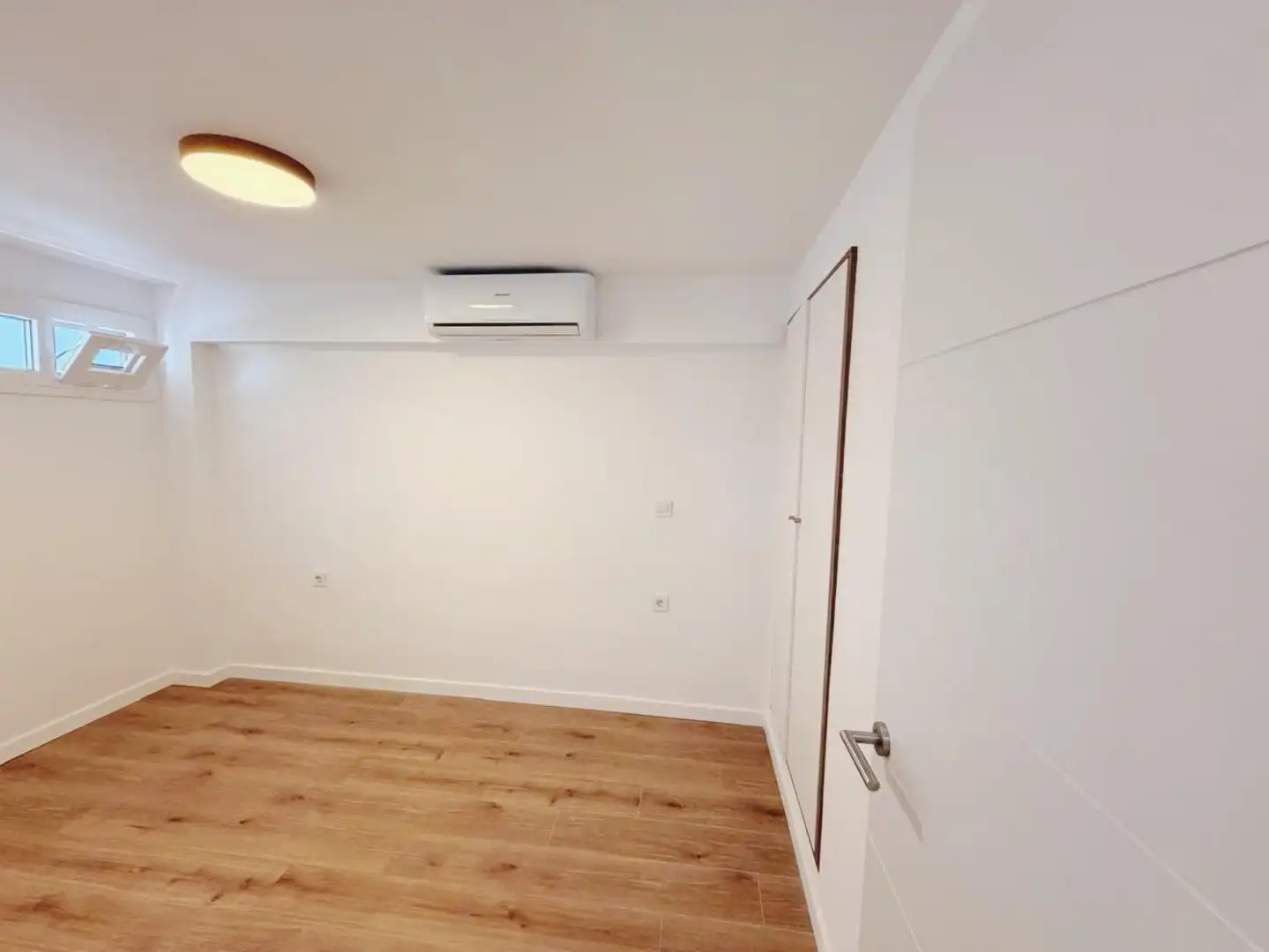 Piso con terraza en venta en Solymar, imagen 26