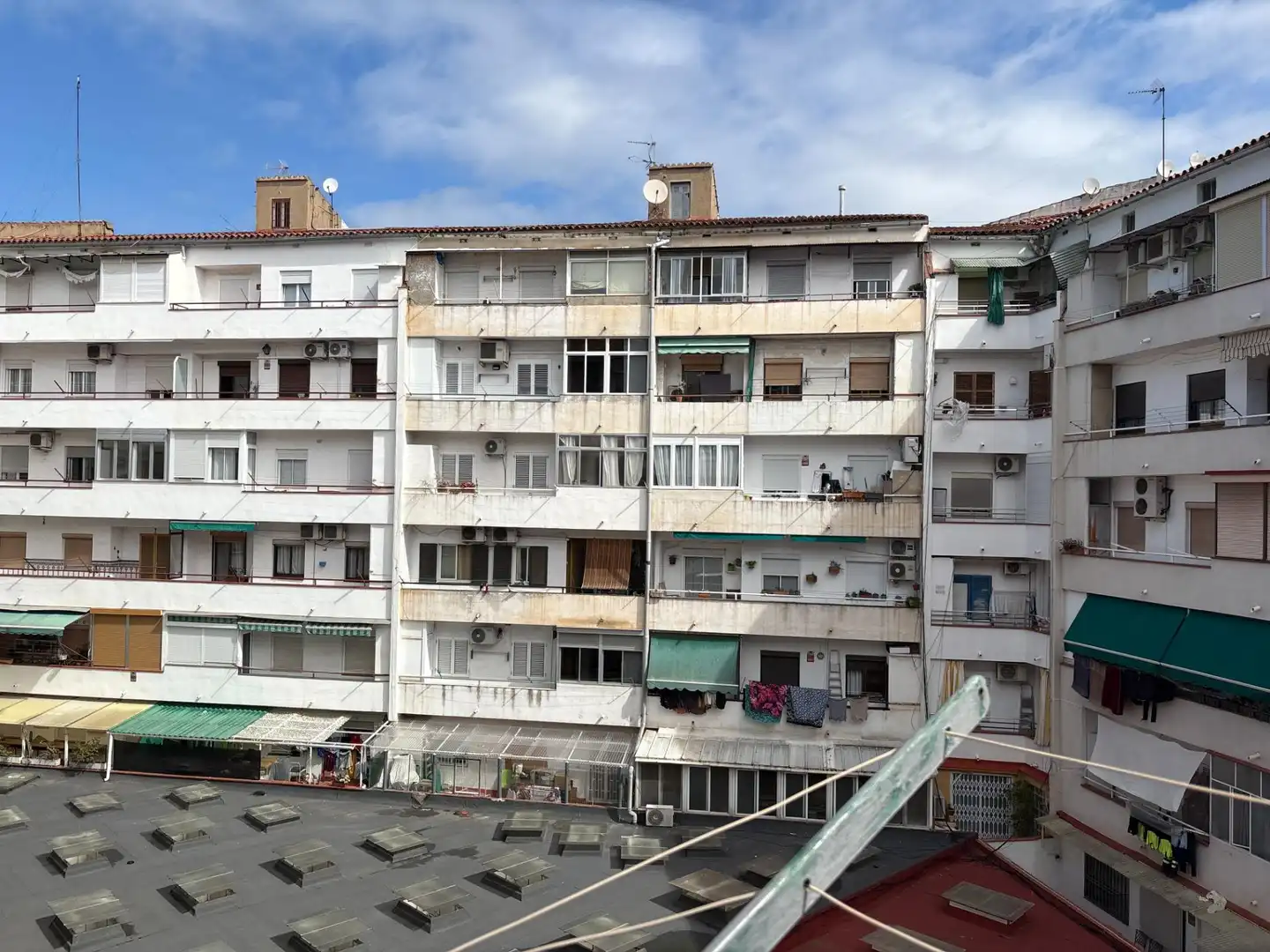 Vista exterior de Pis en venda en Barcelona amb Balcó