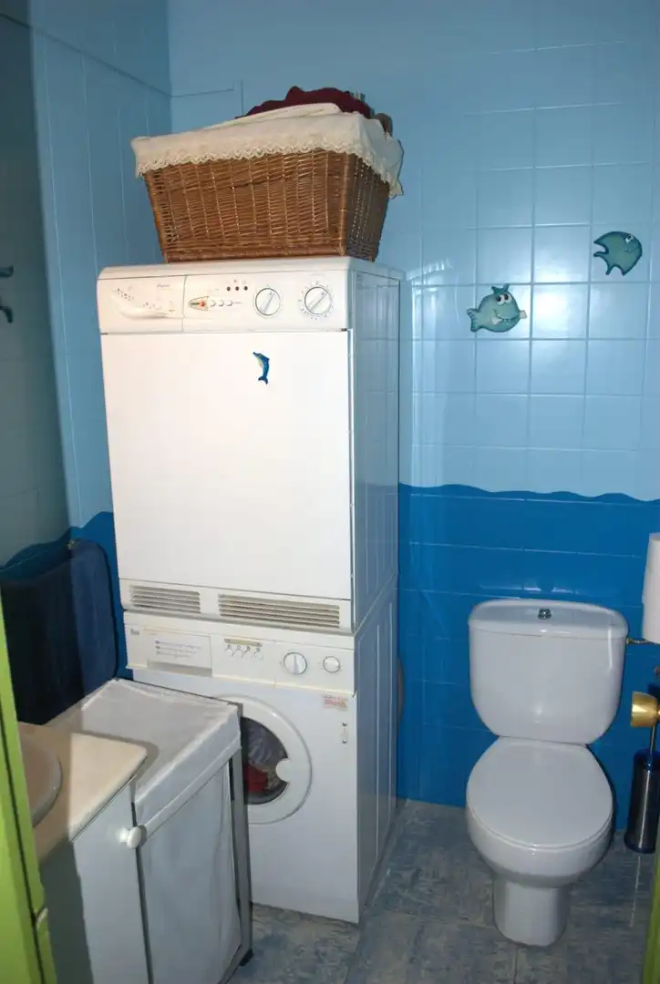 Badezimmer von Wohnung zum Verkauf in Ponferrada mit Heizung, Terrasse und Abstellraum