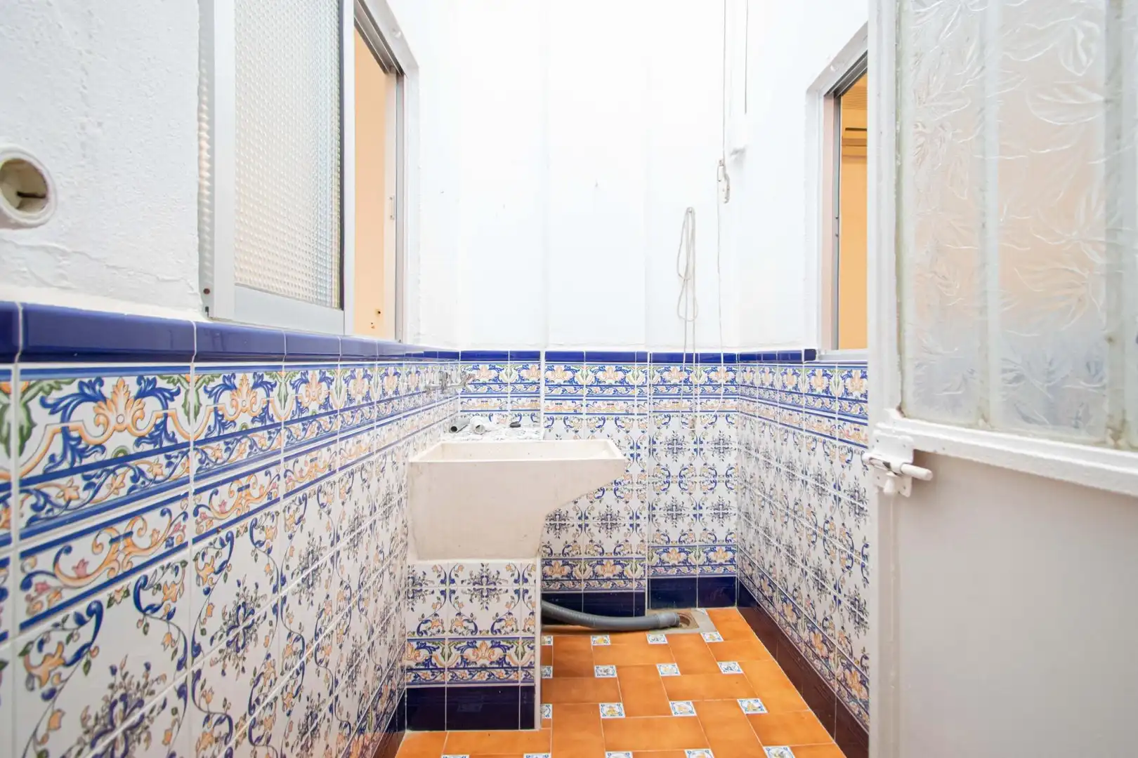 Baño de Casa adosada en venta en Sevilla con Aire acondicionado y Balcón