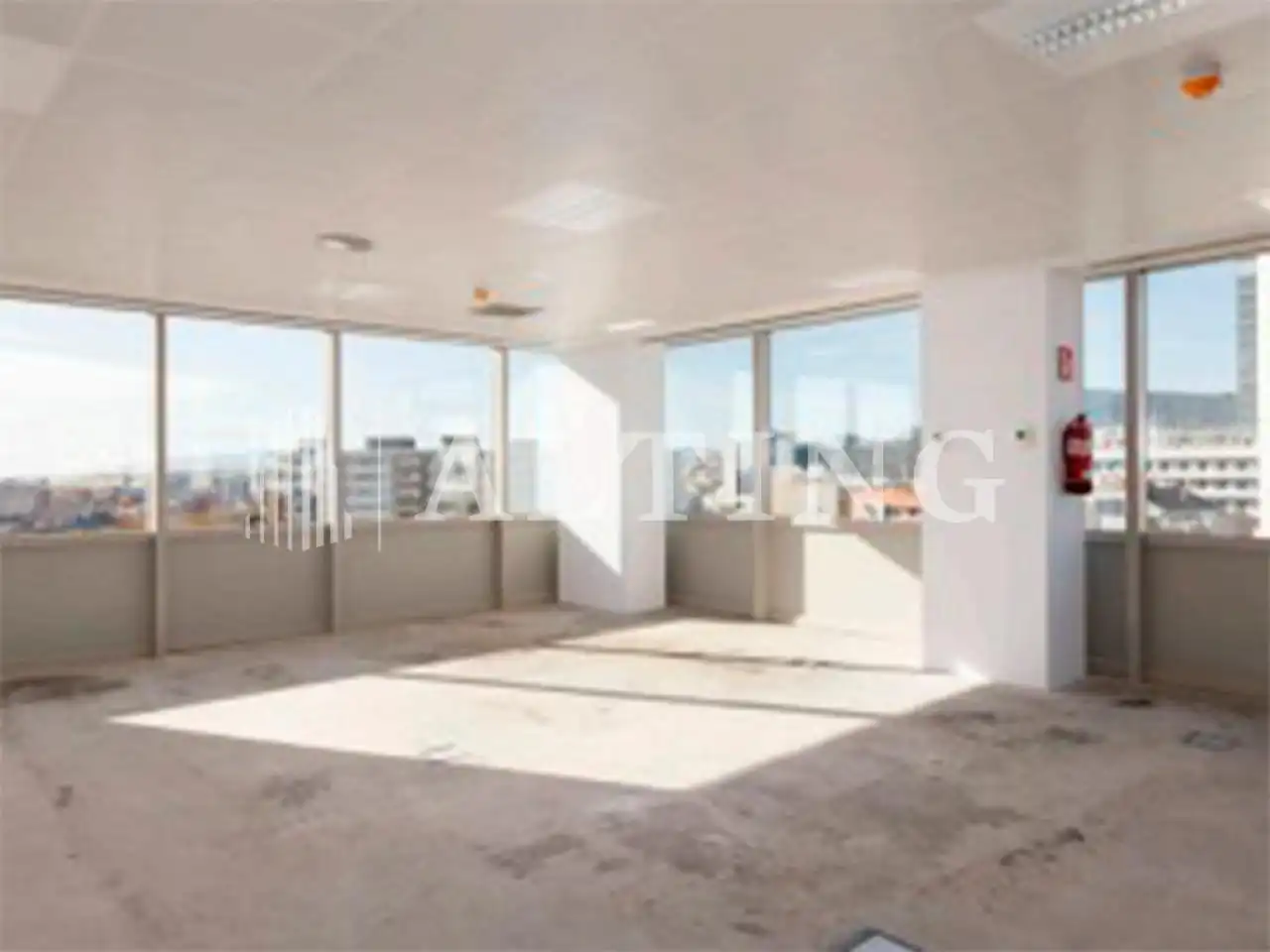 Office space with lift to rent in Carrer Carrer Tarragona 141-157, imagen 4