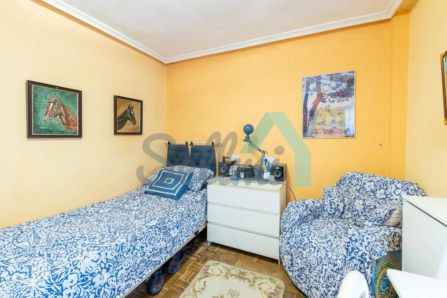Habitación de Piso en venta en Gijón  con Calefacción, Parquet y Trastero