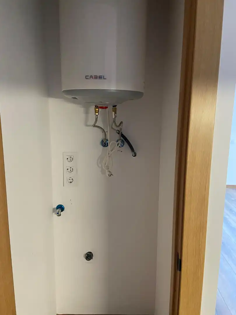 Baño de Piso en venta en Badalona con Aire acondicionado y Terraza