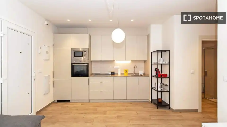 Cocina de Piso de alquiler en Valencia con Aire acondicionado, Calefacción y Amueblado