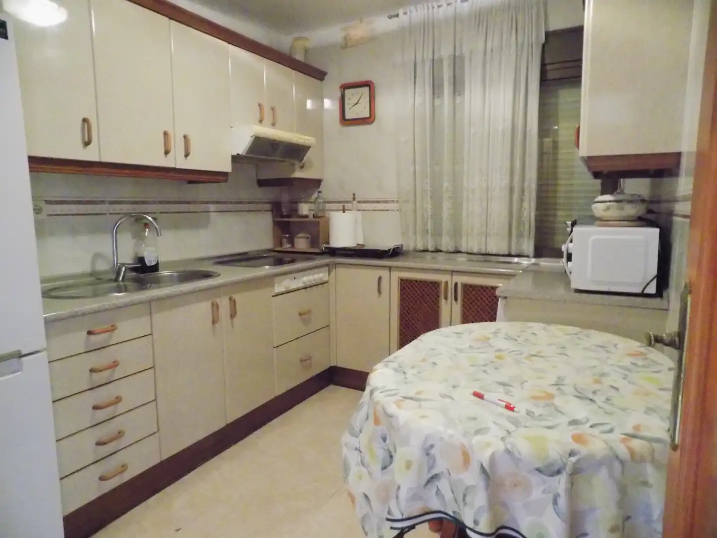 Cocina de Casa adosada en venta en Lanzahíta con Calefacción, Terraza y Amueblado