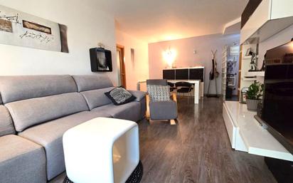 Sala d'estar de Pis en venda en Mollet del Vallès amb Aire condicionat, Calefacció i Parquet