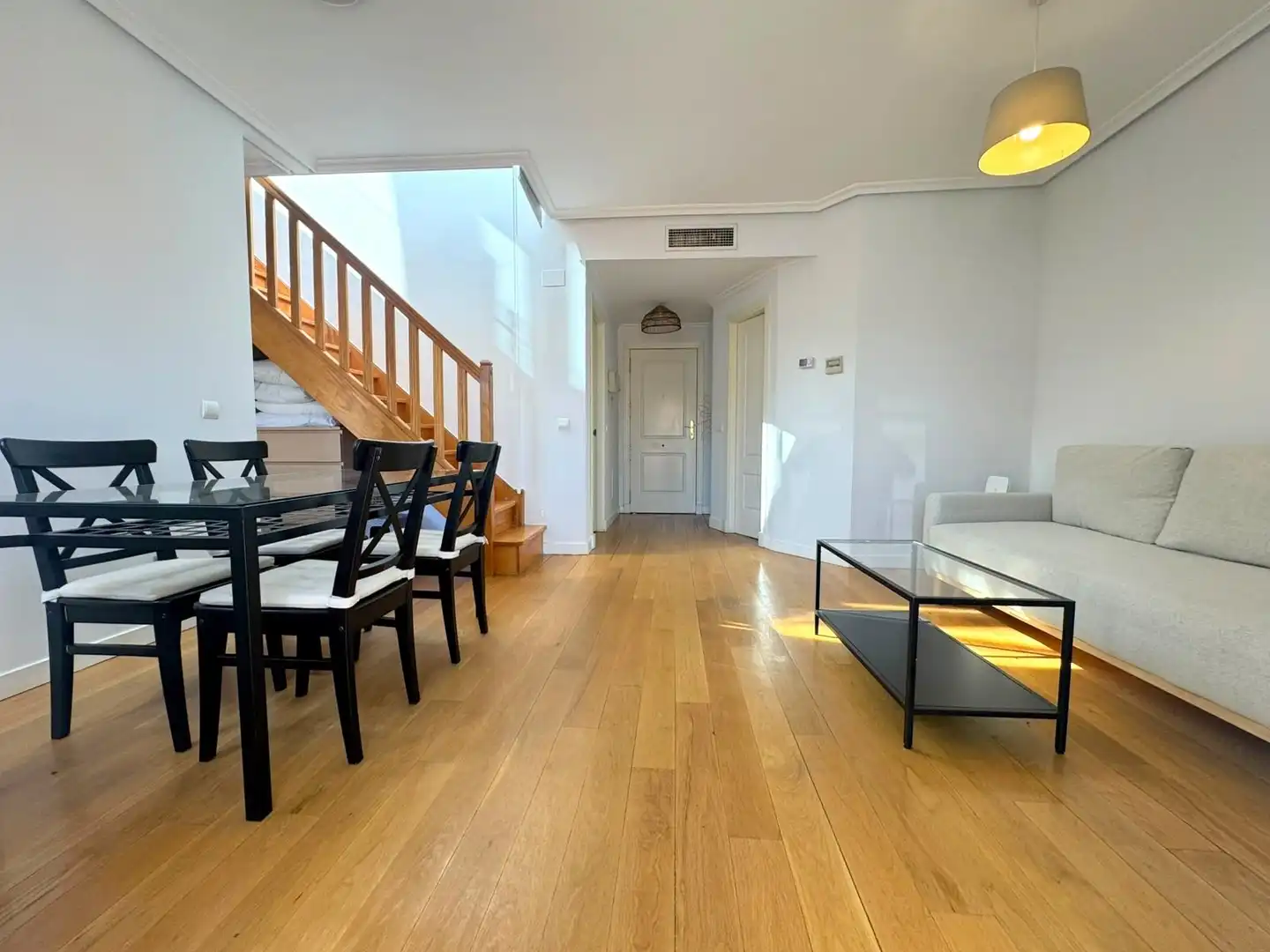 Wohnzimmer von Dachboden zur Miete in Barrio de Salamanca